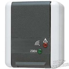 821UFW Розетка IP 44 с защитой от перенапряжения 16A 250V  ; для накладного монтажа