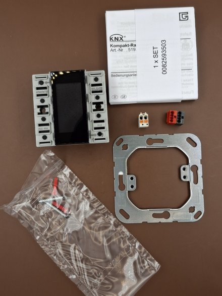 KNX модуль для компактного комнатного контроллера, 4 группы, A5194KRMTSD