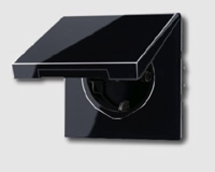 LS520KLSW Штепсельная розетка SCHUKO 16A, 250V  с откидной крышкой; черная