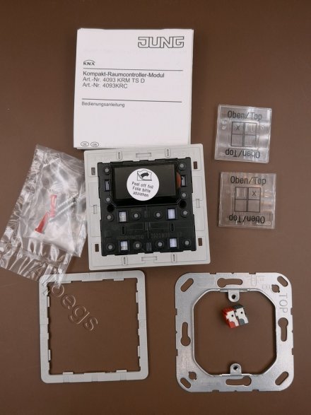 KNX комнатный контроллер-дисплей, компактный, 4093KRMTSD